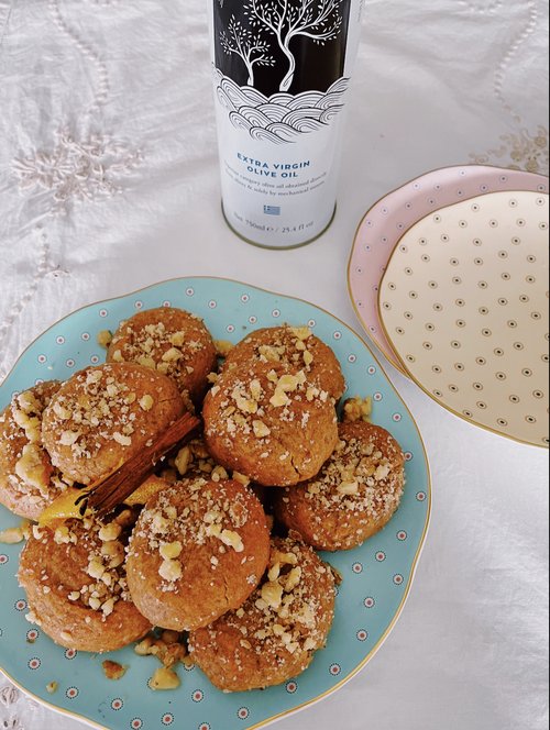 Melomakarona (Greek Christmas Honey Cookies)